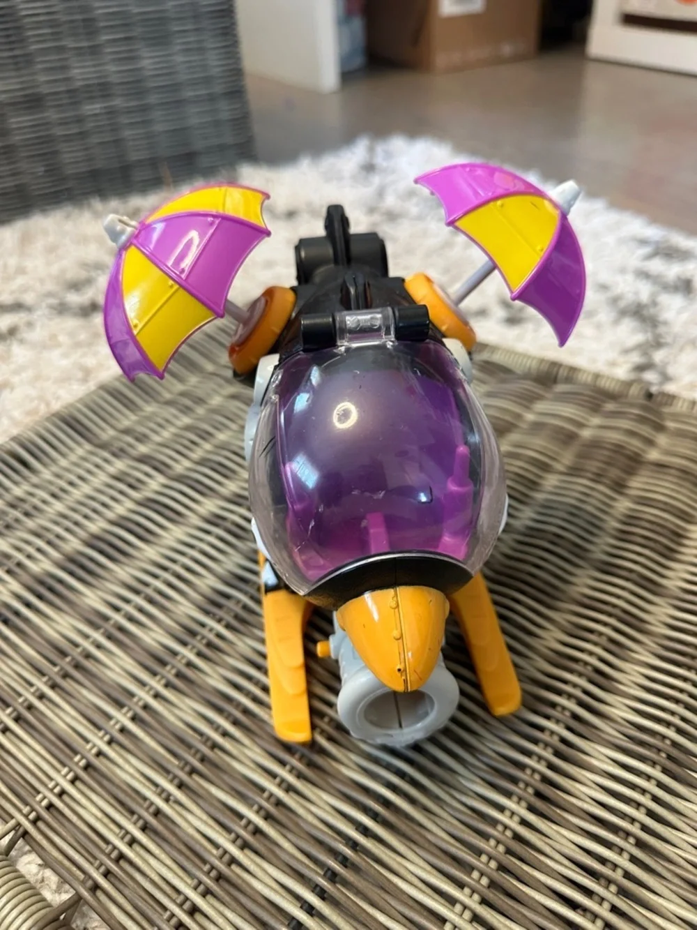 Imaginext DC Super Friends Penguin W. Copter Helicopter